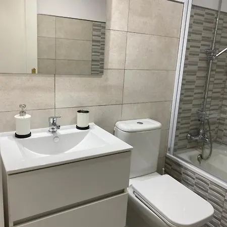 Ground Floor Apartment- 2 Bedrooms - 450 Meters From The Marbella