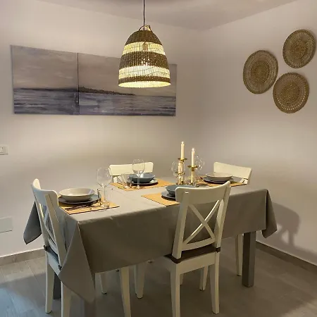 Ground Floor Apartment- 2 Bedrooms - 450 Meters From The Marbella