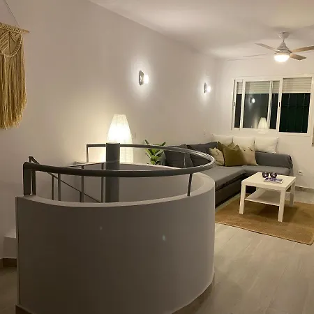 Ground Floor Apartment- 2 Bedrooms - 450 Meters From The Marbella