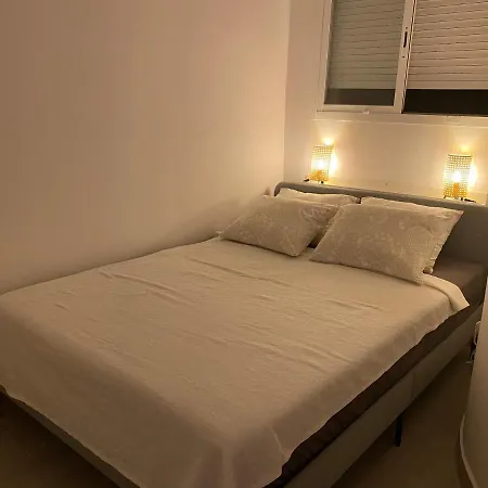 Calahonda Royale Duplex Ground Floor - 2 Bedrooms - 450 Meters From The Appartement *